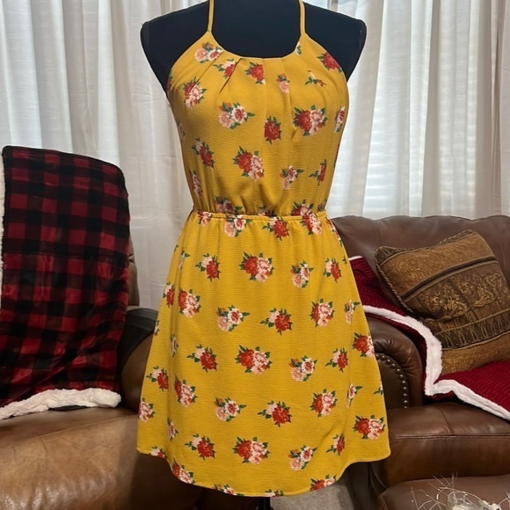 🌺🌺NWOT PAPERMOON Flowery dress